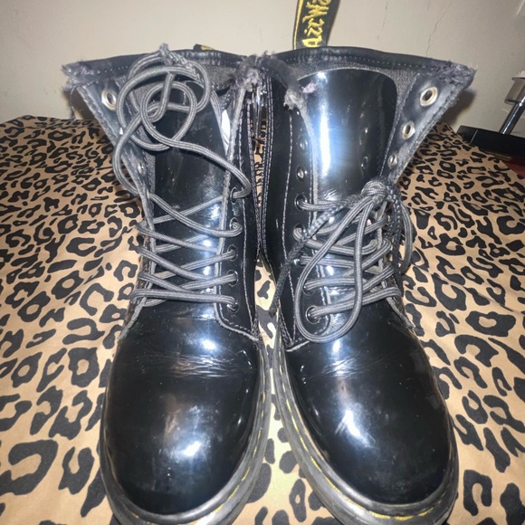Dr Martens Boots size 1 - Picture 3 of 4